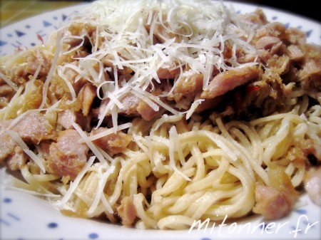 Spaghetti au thon, ail, huile et piment